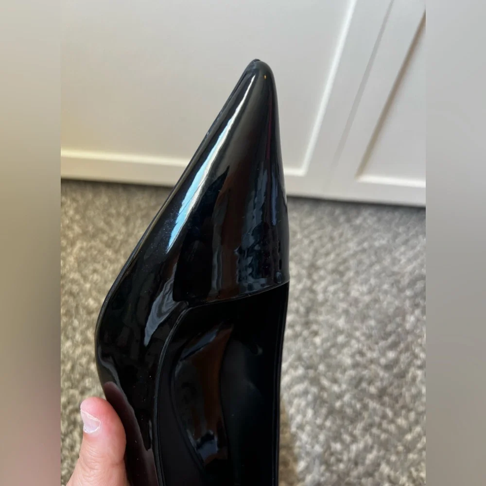 Zara Women’s Black Patent Pumps‎ Heels Size EU 39